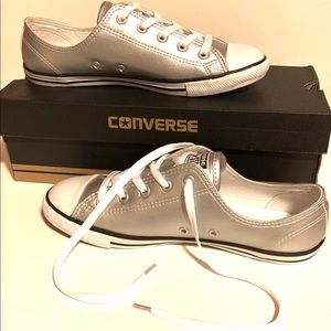 SOLD!   Women Converse Chuck Taylor All Star Shoes